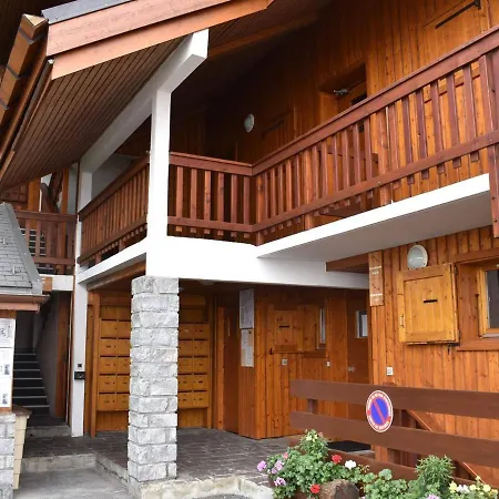 Confortable Pour 4 Pers, Balcon Sud, Proche Pistes Et Commerces - - Fr-1-180-26 Apartment *